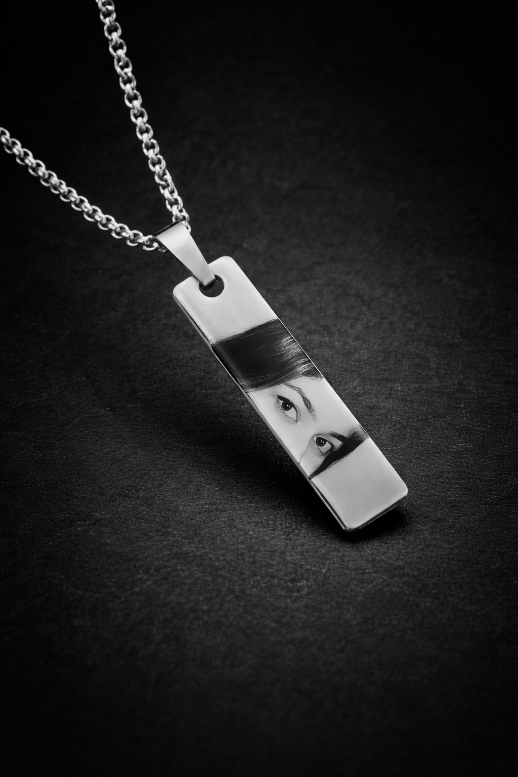 Custom Engraved Eyes Necklace – Personalized Vertical Silver Pendant