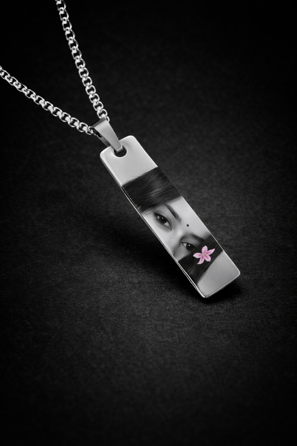 Custom Engraved Eyes Necklace – Personalized Vertical Silver Pendant