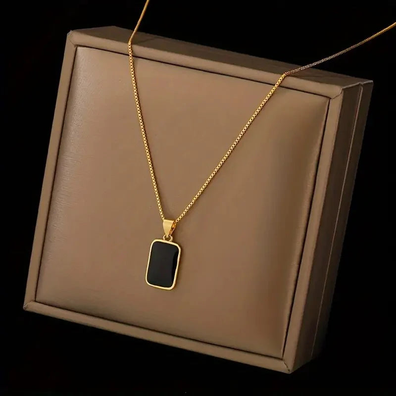 ELEGANT 18K GOLD-PLATED STAINLESS STEEL BLACK RECTANGULAR PENDANT NECKLACE